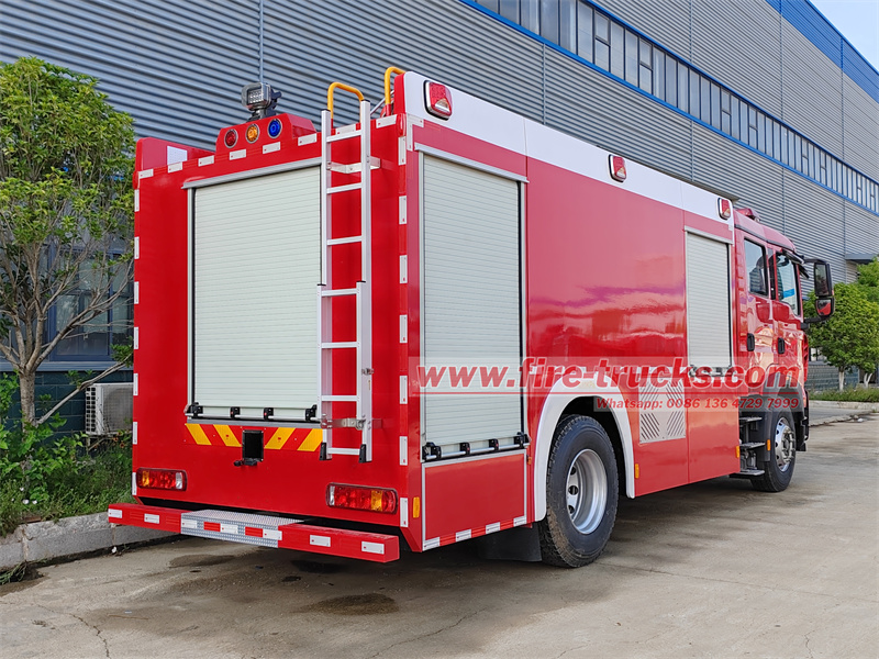 HOWO 4X4 8cbm foam fire rescue vehicle