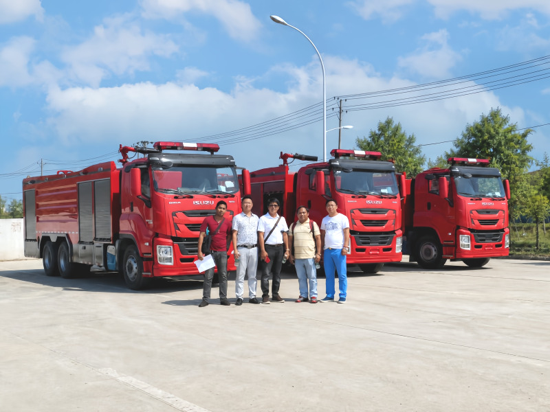 Philippines Customer inpect ISUZU Dry Powder Foam Fire Vehicle Philippines Customer inpect ISUZU Dry Powder Foam Fire Vehicle